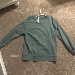 Sizd 6 lulu lemon crew neck